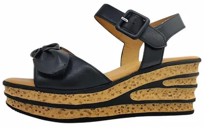 Image de Gabor : Sandales compensées, modèle "Sandalette", couleur noire, pour un usage décontracté