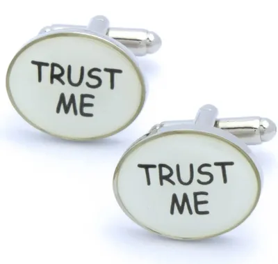 Productafbeelding van Manchetknopen met Trust Me Tekst - Wit/Zwart