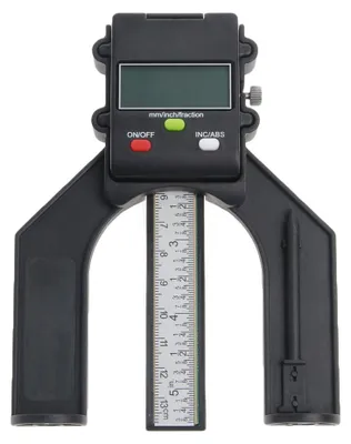 Produktbild von Tiefenmesser auf Magnetständer mit 80-mm-Digital-LCD-Anzeige