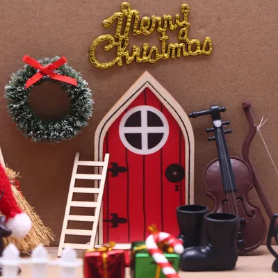 Produktbild von 16 Stück Wichteltür Zubehör Weihnachtswichtel Tür Set Weihnachtsdeko Elfentür mit Zäun Leiter Stiefel Kranz für Kinder Geschenke