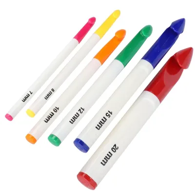 Immagine prodotto di Kit per l'uncinetto con 7 uncinetti diversi, ideale per principianti