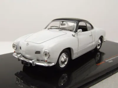 Produktbild von Ixo Models CLC421 VW Karmann Ghia Coupe 1962 weiß schwarz 1:43