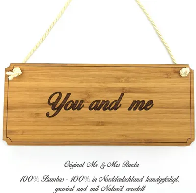 Produktbild von Mr. & Mrs. Panda Schild You and me - Geschenk, Türschild, Wegweiser, Landhaus, Werbeschild, Shabby, Geschenkidee, wandtafel, Graviert, Infotafel