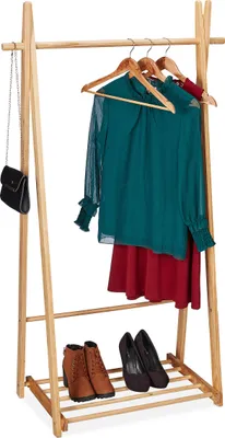 Zdjęcie produktu dla Stojak na ubrania Relaxdays z półką na buty, drążkiem na ubrania, wolnostojący, półka na ubrania, wymiary: 153 x 87,5 x 45 cm, drewno, kolor naturalny