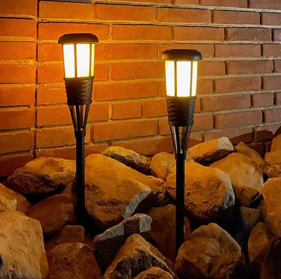 Produktbild von Solar Gartenfackel LED Gartenleuchte 2 Stück Schwarz Solarleuchte Flackernd 49cm