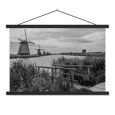 Produktbild von MuchoWow® Textilposter Mühle - Niederlande - Schwarz - Weiß 60x40 cm mit schwarzem Rahmen - Hölzernes