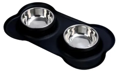 Produktbild von Doppelte Futternapfstation für Hunde und Katzen mit rutschfester Silikonmatte - 2 Edelstahlnäpfe - Ergonomischer Fressnapf und Wassernapf