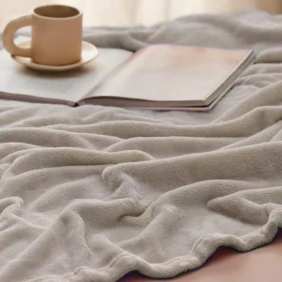 Zdjęcie produktu dla Unyqoos® XXL – ciepły i miękki koc z polaru z mikrofibry – idealny do użytku w domu, na kempingu i w podróży, oddychający, można prać w pralce (w temperaturze 30–60 °C)