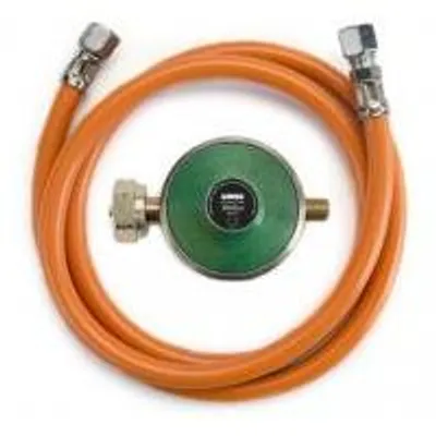 Obrázek produktu pro Regulátor tlaku Gimeg 30 mbar, kombinovaný, s hadicí o délce 1,5 m a závitem 1/4", černý