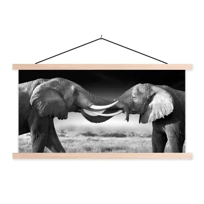 Produktbild von MuchoWow® Textilposter Elefant - Tiere - Schwarz und weiß - Porträt - Landschaft 120x60 cm mit holzfarbenen Rahmen - Klemmleiste