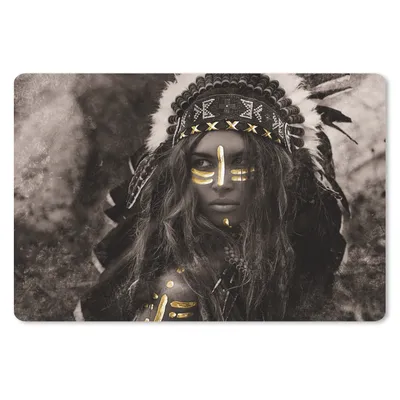 Produktbild von MuchoWow® Schreibtischunterlage Frau - Indianerkleid - Gold 60x40 cm - XXL Mauspad - Großes Mauspad