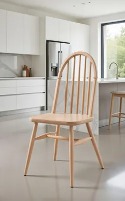 Produktbild von Eleganter Holzstuhl beige mit ergonomischer Rückenlehne für Komfort
