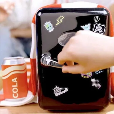 Obrázok produktu pre Mini chladnička na nápoje – kompaktná 12 V chladnička na jedlo a nápoje