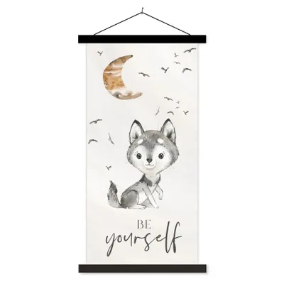 Produktbild von MuchoWow® Textilposter Sprichwörter - Wolf - Sei du selbst - Kinder - Jungen - Mädchen - Aquarell 90x180 cm mit schwarzem Rahmen - Dekoration Wohnzimmer