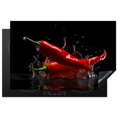 Produktbild von KitchenYeah© Herdabdeckplatte Paprika - Rot - Schwarz - Wasser - Gemüse , 81x52cm, Küche Deko, Glaskeramikkochfeld Herdabdeckung, Abdeckplatte fùr Kochfeld