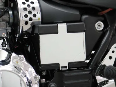 Obrázek produktu pro Chromovaná dvířka baterie pro Triumph