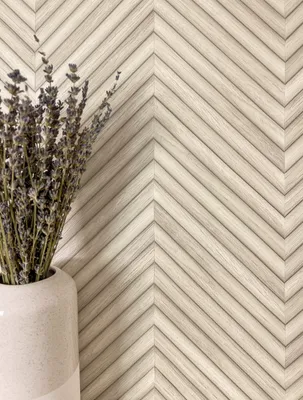 Produktbild von NEWROOM Tapete Beige Vliestapete Holz - Holztapete Modern Creme Grau Paneele Fischgräten Holzwand Boho Fischgrätenmuster