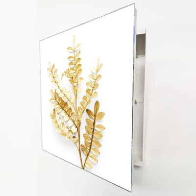 Produktbild von Schlüsselkasten Weiß Metall, Goldene Blätter Motiv hinter Glas, Moderne Schlüsselbox rechtsöffnend, 32x28x6,5 cm, 20 Haken für Ordnung im Flur.