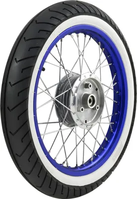 Produktbild von Komplettrad - vorne - 1,5x16 Zoll - Alufelge blau eloxiert und poliert, Edelstahlspeichen - MITAS - Weißwandreifen MC2 montiert