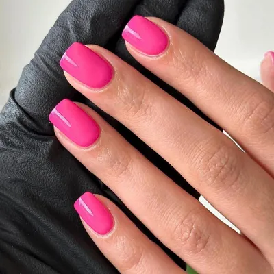 Produktbild von Künstliche Fingernägel Kurz Squoval Neon Rosa Glossy mit Nagelkleber