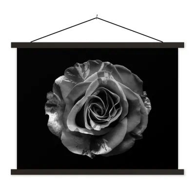 Produktbild von MuchoWow® Textilposter Blumen - Rose - Schwarz - Weiß - Botanisch 150x113 cm mit holzfarbenen Rahmen - Poster