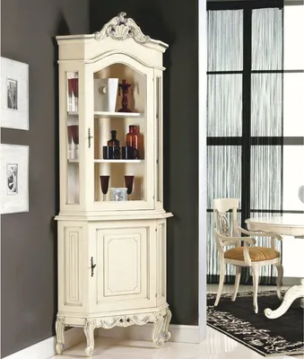 Produktbild von Casa Padrino Luxus Barock Eckvitrine Creme / Silber H. 226 cm - Barock Möbel -  Italy