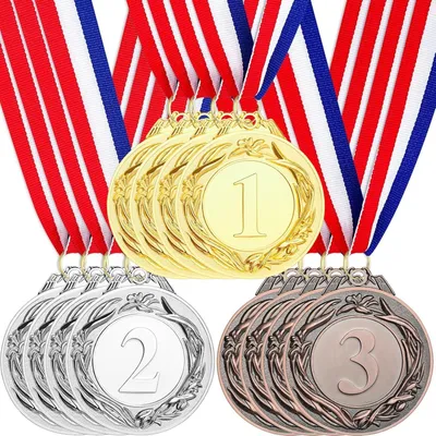 Imagen del producto de Conjunto de medallas, 12 unidades, en oro, plata y bronce, con un diámetro de 5 cm, y con cordones para llevar al cuello, ideales para deportes
