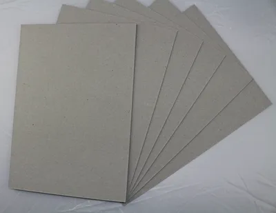 Produktbild von 50 Stück Buchbinderpappe Graukarton Format DIN A3 ( 297 x 420 mm ) 1,50mm starke Graupappe Sonderformate des Kartons ist auf Anfrage möglich