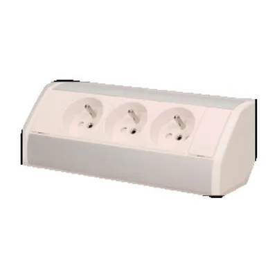 Obrázok produktu pre Zásuvka 3x2P+Z, biela/strieborná