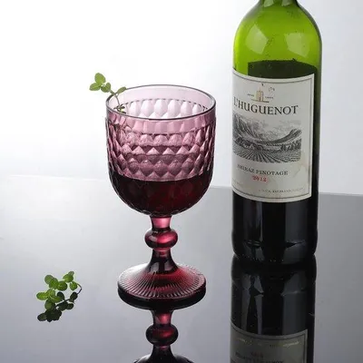 Produktbild von Famanu Cocktailgläser Set von 4 - Elegantes Design mit Diamantmuster