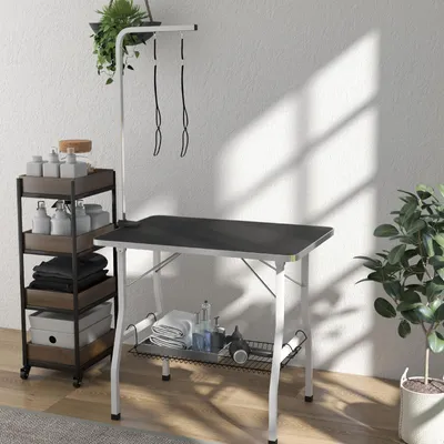 Produktbild von Hundepflegetisch Frisiertisch mit höhenverstellbarem Arm 2 Leinen Gummioberfläche klappbare Beine Schwarz 90 x 60 x 76 cm