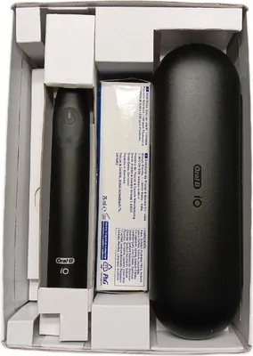 Produktbild von Oral-B Wiederaufladbare elektrische Zahnbürste iO 2 Schwarz 1 Ersatzkopf 1 Oral