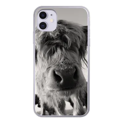 Produktbild von MuchoWow® Handyhülle Schutzhülle Hülle für iPhone 11 Schottischer Highlander - Schwarz - Weiß - Tiere Silikon Softcase Handy Hülle - Handytasche