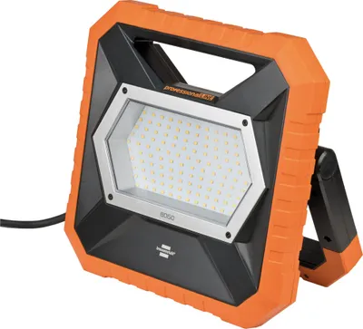 Immagine prodotto di Brennenstuhl professionalLINE Faretto da cantiere LED X 8050 M con presa di corrente / faretto da lavoro 80W con cavo RN da 5 m