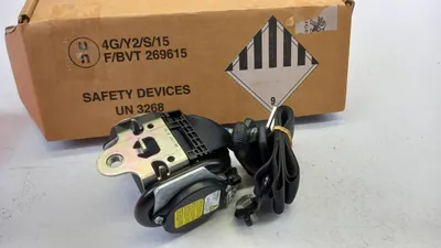 Immagine prodotto di Cintura di sicurezza anteriore destra originale PEUGEOT Bipper CITROEN Nemo 8975FE