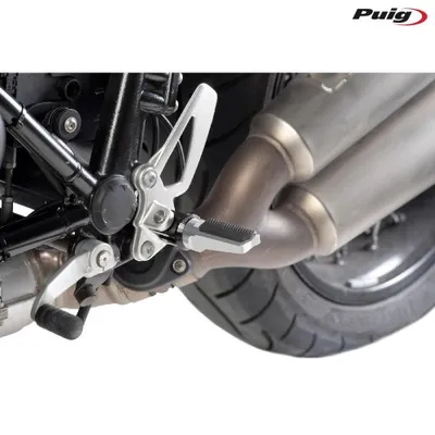 Obrázek produktu pro PUIG 7318P Sportovní stupačky vhodné pro YAMAHA T-MAX 560 TECH MAX stříbrné