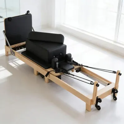 Produktbild von Pilates Reformer - Trainingsgerät - Klappbar - Verstellbarer Widerstand - 240×60×30 cm - Schwarz