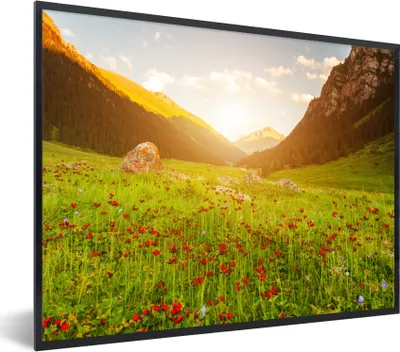 Produktbild von MuchoWow® Gerahmtes Poster Blumen - Berg - Sonne 80x60 cm - Poster mit Schwarzem Bilderrahmen Wandposter Rahmen Foto Bilder - Schwarzem - Mit Gestell