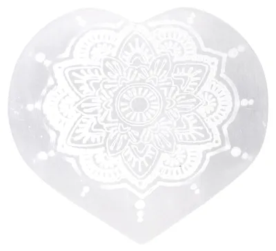 Produktbild von Selenit Herz mit Mandala 7-8 cm Dekofigur Liebesamulett Geschenkidee