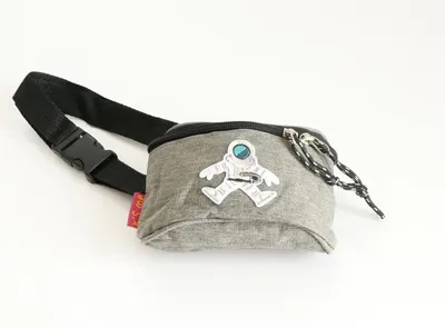 Produktbild von Gürteltasche klein Astronaut hellgrau