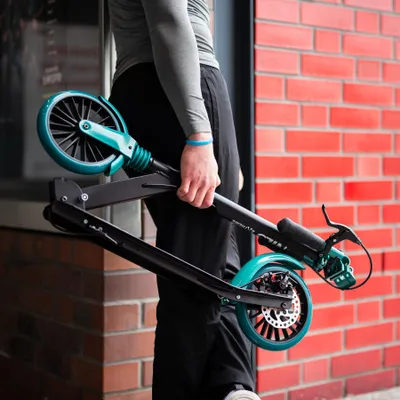 Obrázek produktu pro Skládací městský skútr s kotoučovou brzdou Nils Extreme HM181T