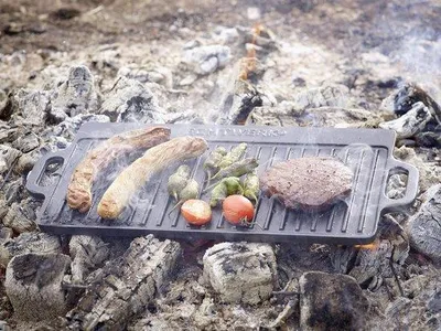 Image de Plaque de cuisson en fonte petite (45,5 x 23 x 1,5 cm) avec 2 poignées et revêtement en émail, pour poêle à bois, barbecue, feu de camp, four ou cuisinière