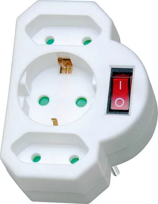 Produktbild von Brennenstuhl Mehrfachsteckdose, Steckdosenadapter 3-fach mit Schalter (Zwischenstecker bestehend aus 2 x Eurosteckdose & 1 x Schutzkontakt)