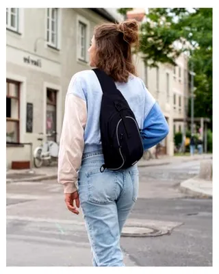 Produktbild von Umhängetasche für Herren und Damen – Klein und praktisch für Outdoor-Aktivitäten