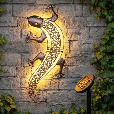 Produktbild von Solar Wandbild Gecko in bronze mit 10 LED - 69 x 36 cm - Metall Wanddeko für Außen warm weiß beleuchtet - Garten Deko