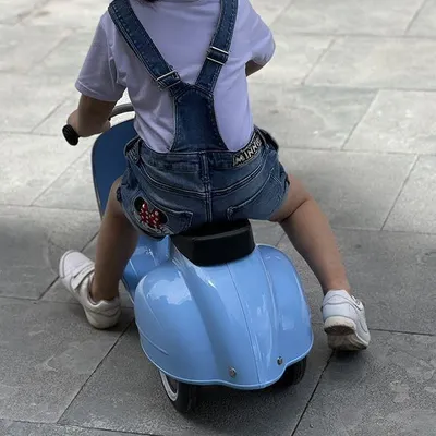 Produktbild von Ambosstoys Laufrad Scooter Baby Blue - langlebiges Metallspielzeug