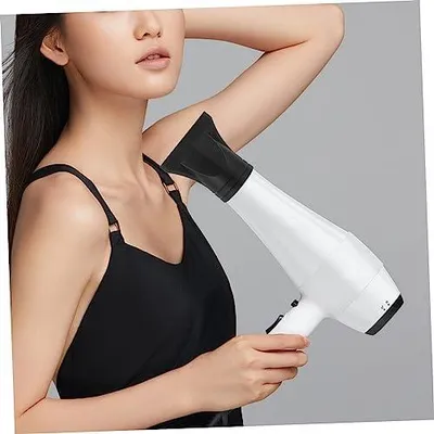 Produktbild von 3 schwarze Ersatzdüsen aus Kunststoff für Haartrockner, leicht und wiederverwendbar für das Styling im Salon