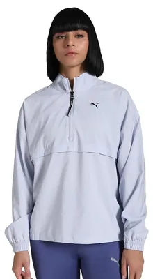 Image de Veste tissée PUMA pour femmes, modèle W STRONG, idéale pour les temps frais