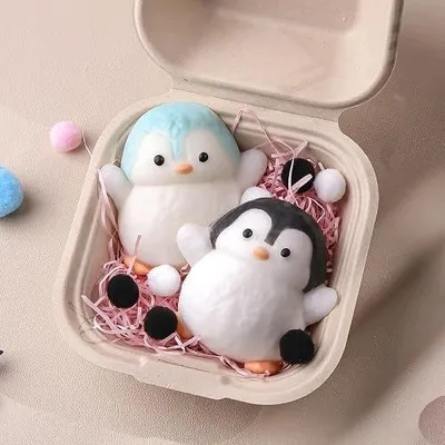 Zdjęcie produktu dla Pingwin squishy kawaii dla dzieci antystresowy brelok 2 sztuki
