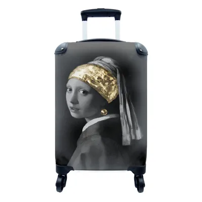 Produktbild von MuchoWow® Koffer Handgepäck Trolley Rollkoffer Kleine Reisekoffer mit 4 Rollen - Mädchen mit einem Perlenohrring - Johannes Vermeer - Gold - Cabin Size < 55x40x23 cm & 55x40x20 cm - Fotokoffer - Kabinenkoffer - Boardgepäck - Reise-Box - Reisekoffer - Reisegepäck - Koffer mit Bild - Trolley für Kinder